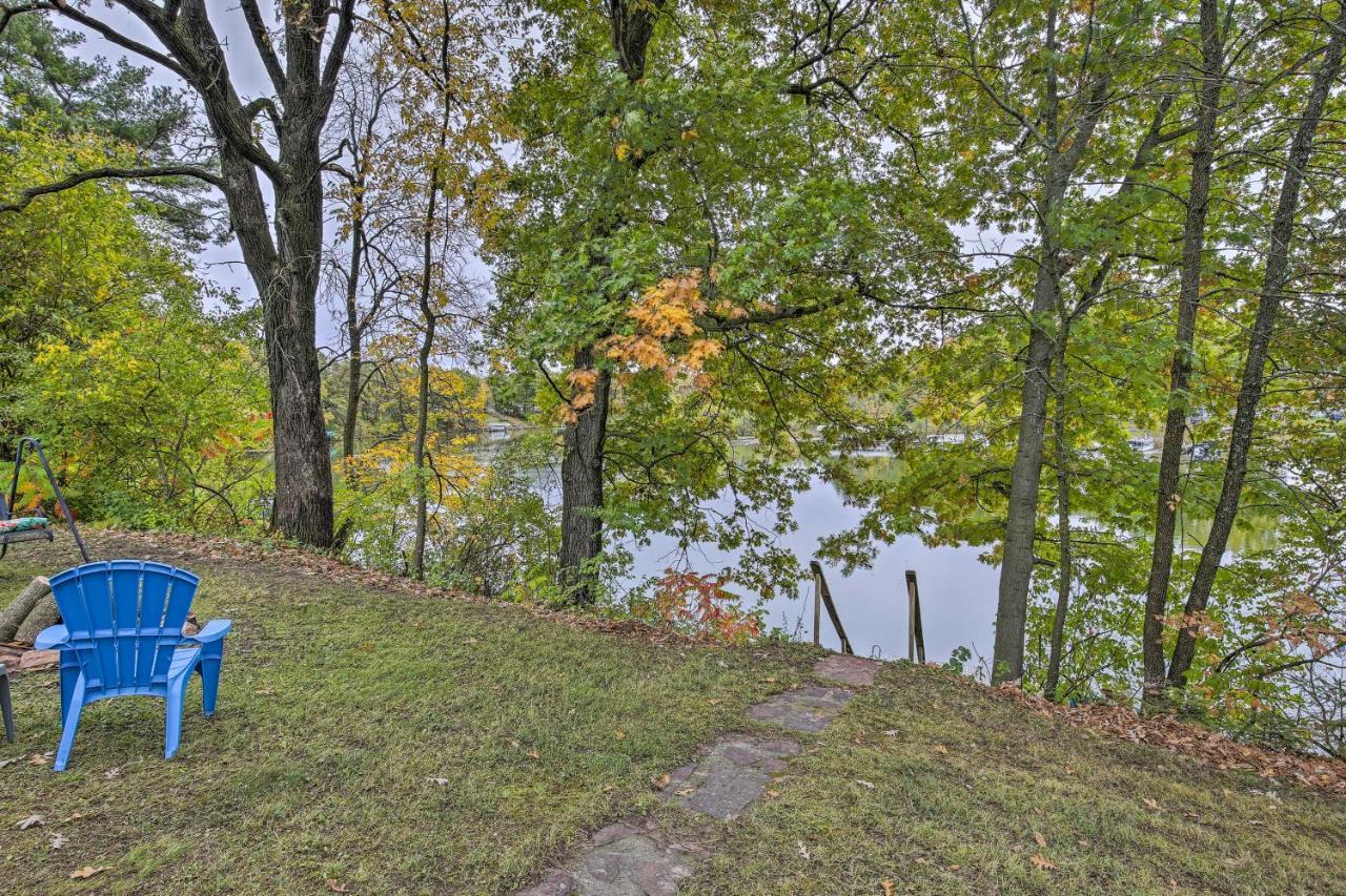 Birchwood Cottage With Red Cedar Lake Access! Екстериор снимка