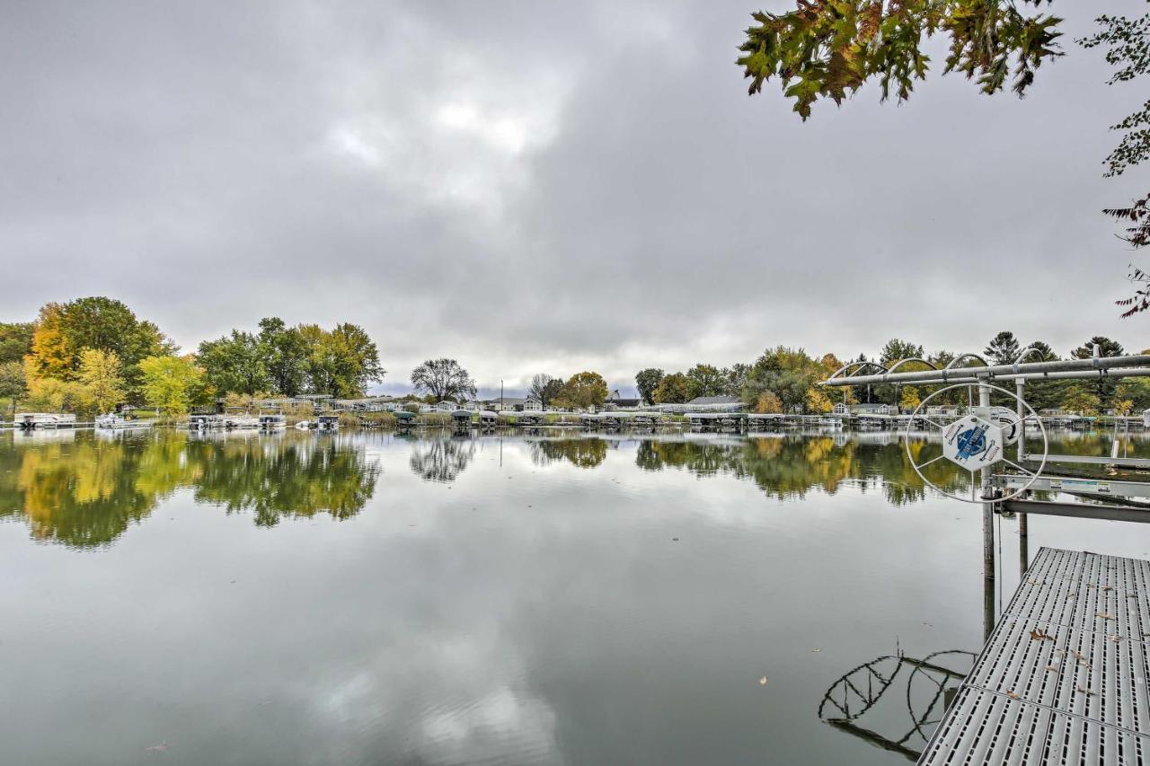 Birchwood Cottage With Red Cedar Lake Access! Екстериор снимка